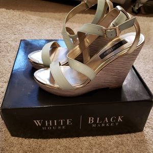 White House Black Market shay mint green wedges Size 7